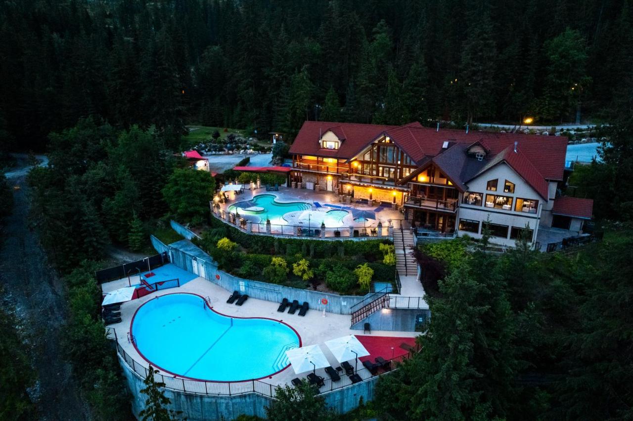 Halcyon Hot Springs Resort Exterior foto