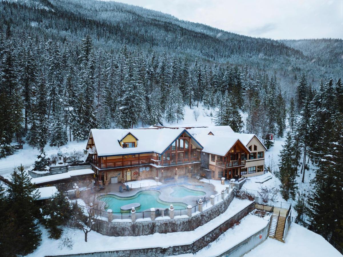 Halcyon Hot Springs Resort Exterior foto